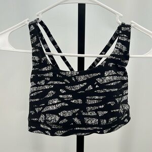 Lululemon Energy bra size 4 style W2AAJS